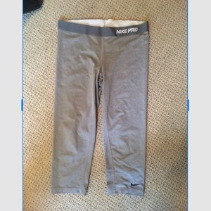 Nike Pro Cropped Leggings